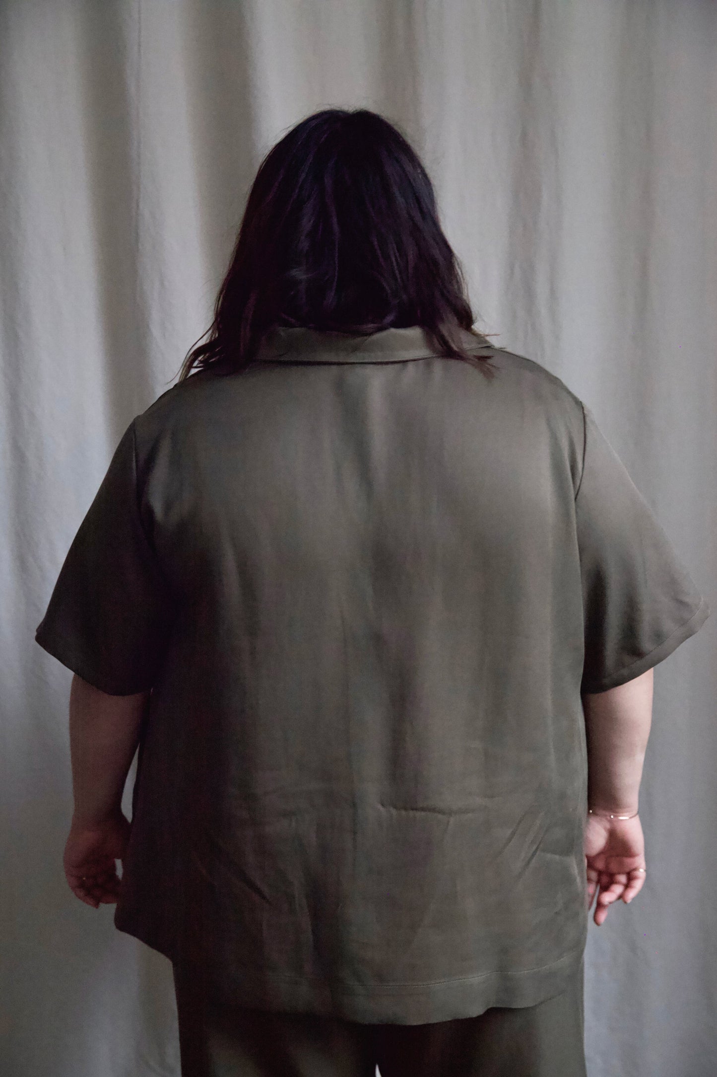 SAMPLE SALE | I AM BEAUTIFUL Blouse | Olive | XS