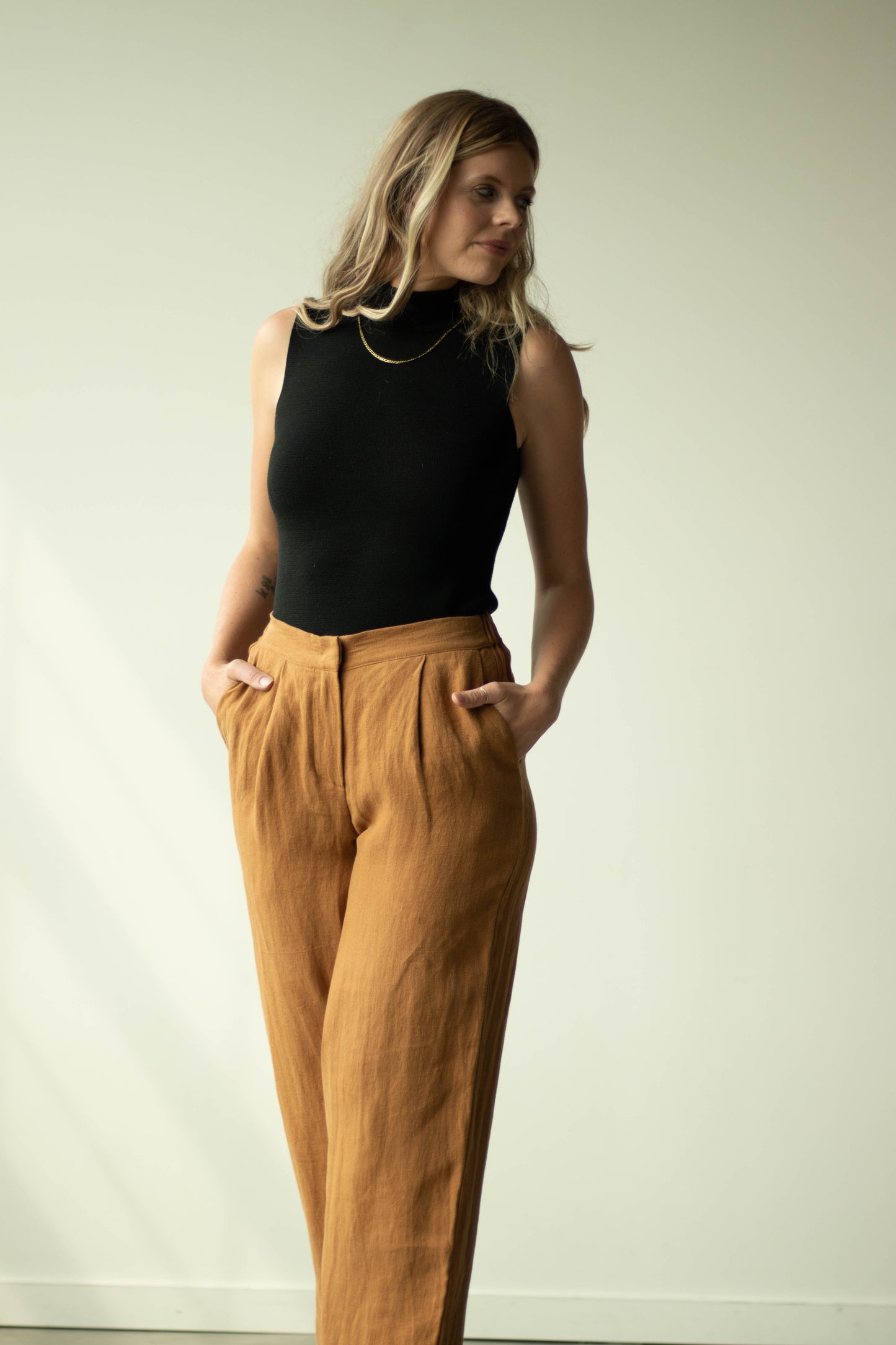 I AM STRONG Trousers | Caramel